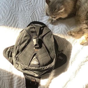 Magnetic motorcycle tank bag.